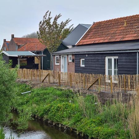 Schwone Diekhuusje - Vakantiewoning Aan De Noordzeekust Villa Schoondijke Bagian luar foto
