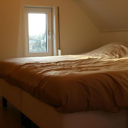 Schwone Diekhuusje - Vakantiewoning Aan De Noordzeekust Villa Schoondijke Bagian luar foto