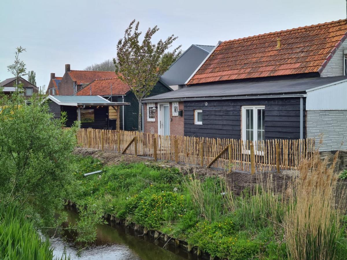 Schwone Diekhuusje - Vakantiewoning Aan De Noordzeekust Villa Schoondijke Bagian luar foto