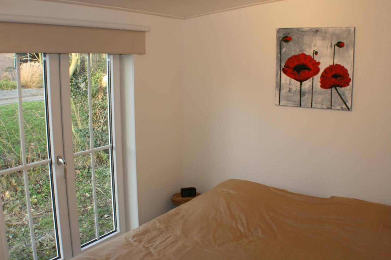 Schwone Diekhuusje - Vakantiewoning Aan De Noordzeekust Villa Schoondijke Bagian luar foto