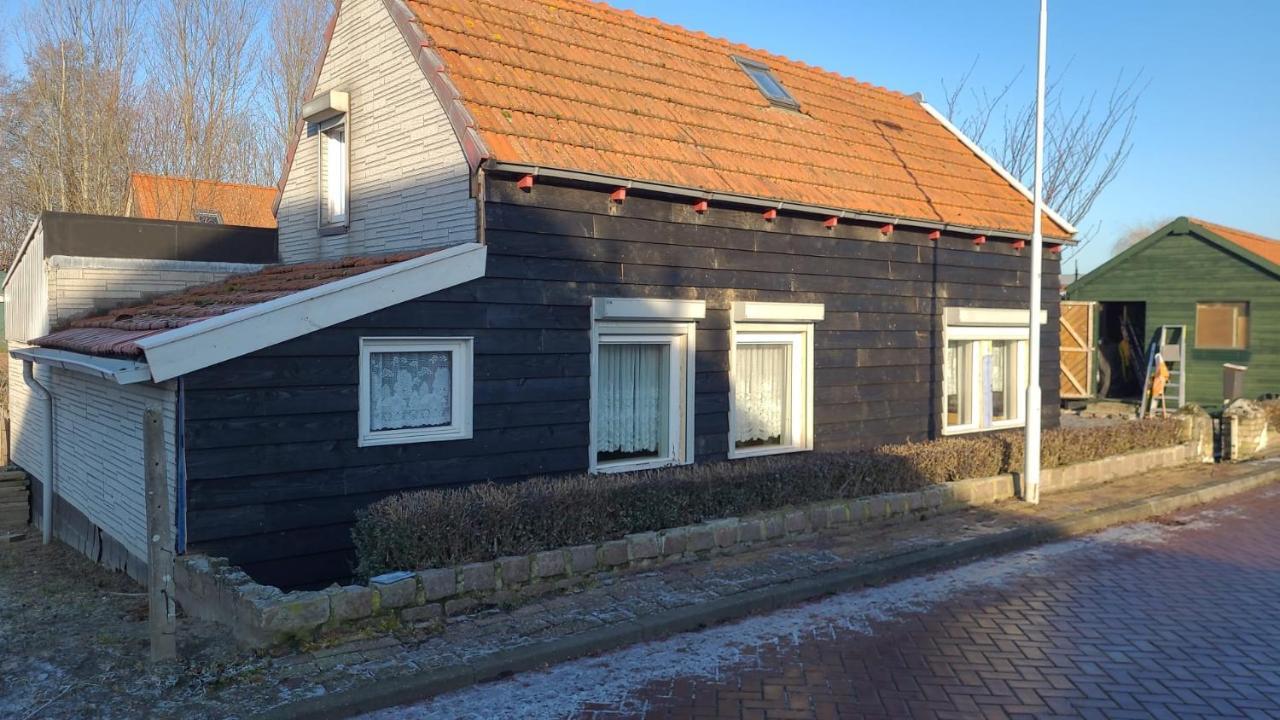 Schwone Diekhuusje - Vakantiewoning Aan De Noordzeekust Villa Schoondijke Bagian luar foto